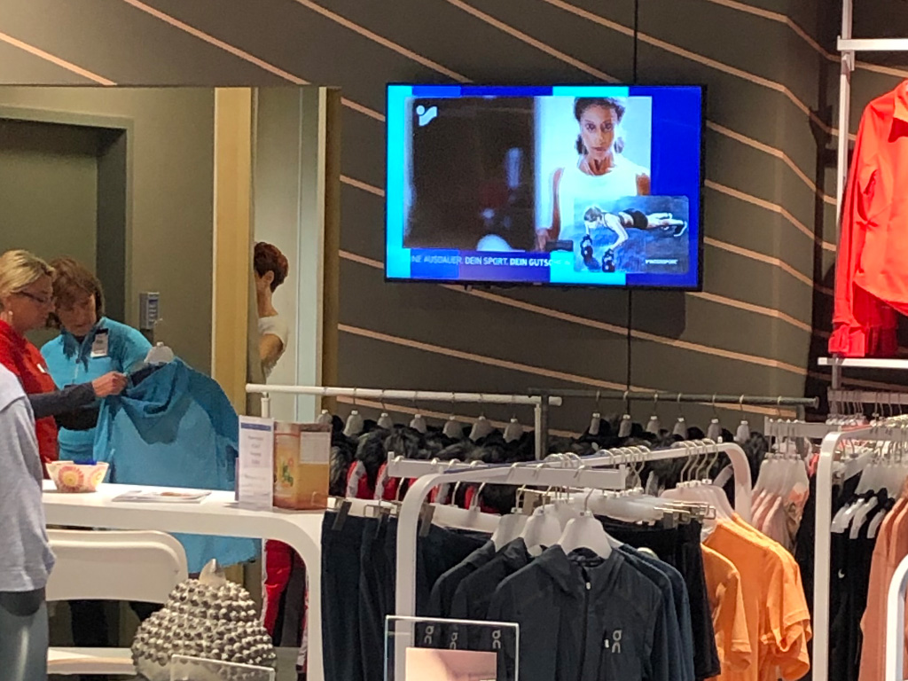 Instore TV solution from xplace in the INTERSPORT shop