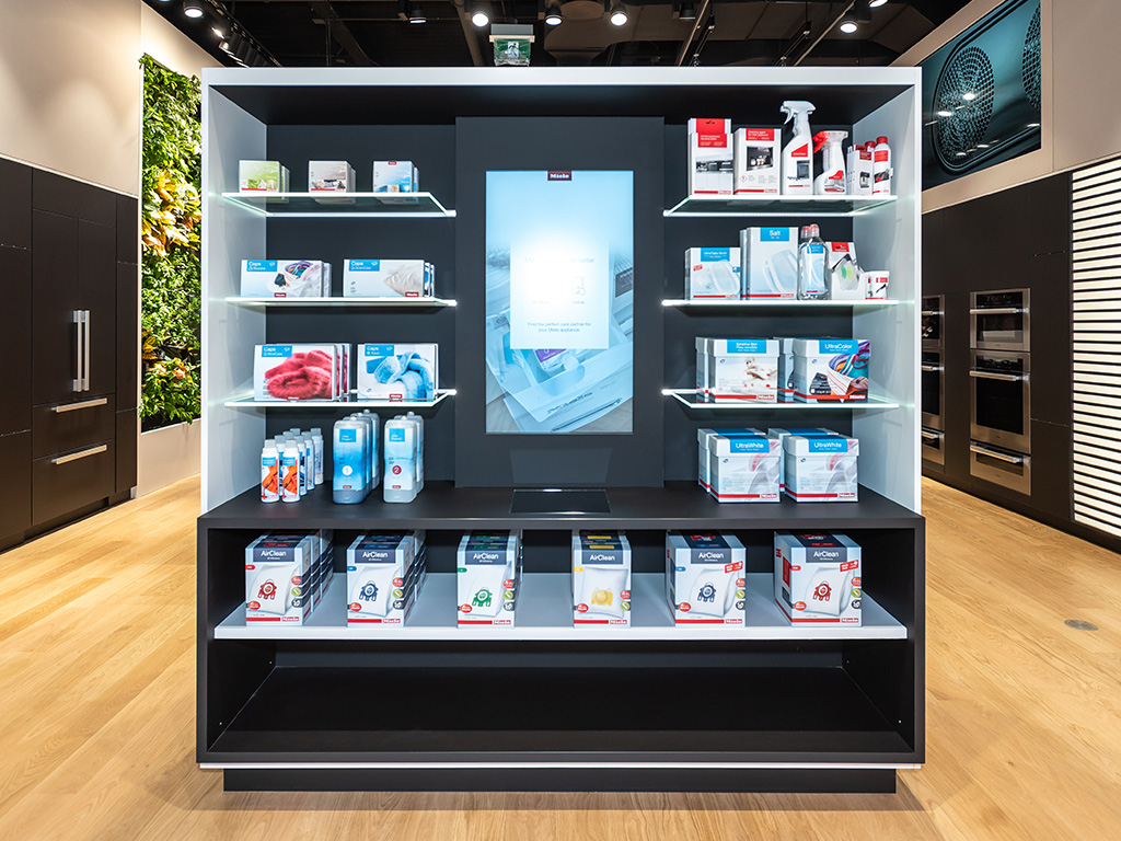 Digital shelf extension that shows customers more products
