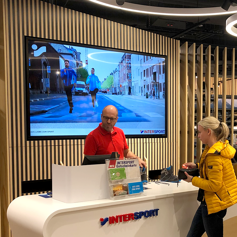 Screen with CMS from xplace in Intersport
